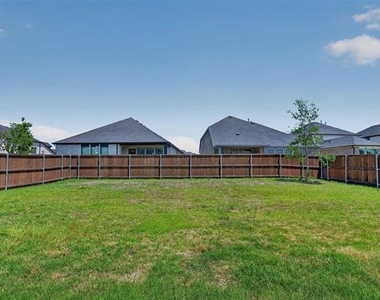 845 Ranchland Road - Photo Thumbnail 21