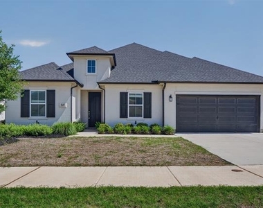 845 Ranchland Road - Photo Thumbnail 1
