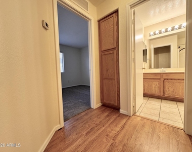 21303 N 79th Drive - Photo Thumbnail 8