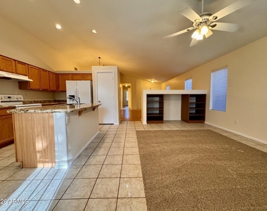 21303 N 79th Drive - Photo Thumbnail 4