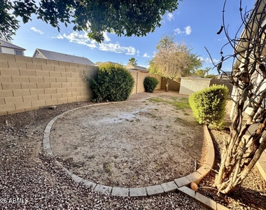 21303 N 79th Drive - Photo Thumbnail 17