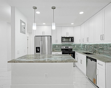 1437 Sw 1st Avenue - Photo Thumbnail 5