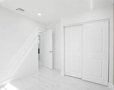 1437 Sw 1st Avenue - Photo Thumbnail 13