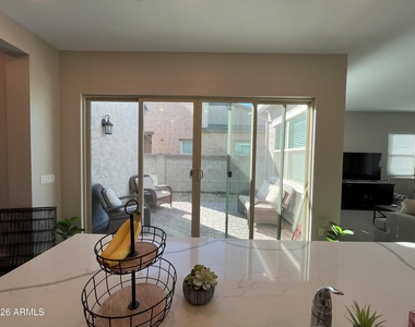 1910 N 141st Avenue - Photo Thumbnail 6
