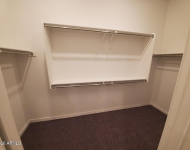 1910 N 141st Avenue - Photo Thumbnail 12