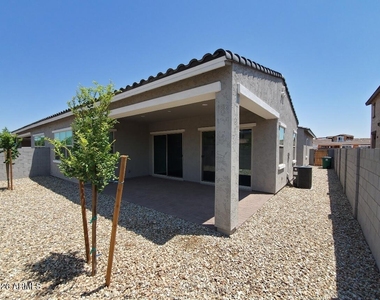 1910 N 141st Avenue - Photo Thumbnail 22