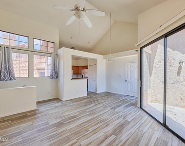 1001 N Pasadena -- - Photo Thumbnail 4