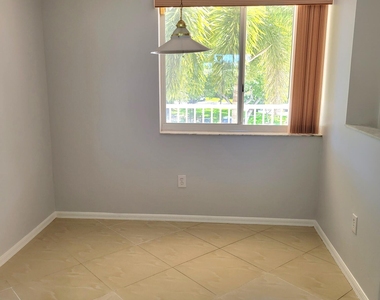 7878 Trent Drive - Photo Thumbnail 8