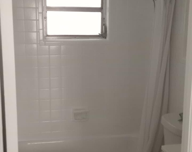 131 E Camphor Street - Photo Thumbnail 9