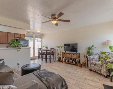 4332 N 27th Street - Photo Thumbnail 2