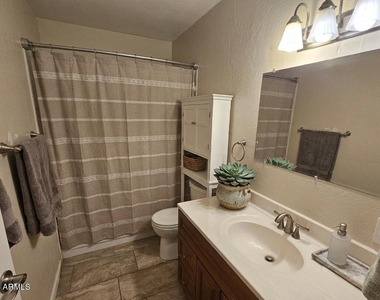 4332 N 27th Street - Photo Thumbnail 7