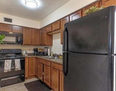 4332 N 27th Street - Photo Thumbnail 4