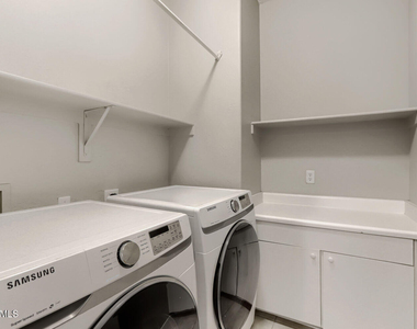 1225 N 36th Street - Photo Thumbnail 14
