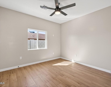 739 S Central Avenue - Photo Thumbnail 22