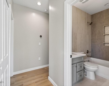 739 S Central Avenue - Photo Thumbnail 16