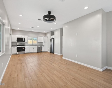 739 S Central Avenue - Photo Thumbnail 30