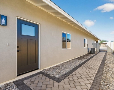 739 S Central Avenue - Photo Thumbnail 29