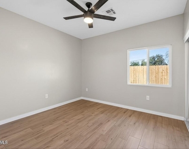 739 S Central Avenue - Photo Thumbnail 17
