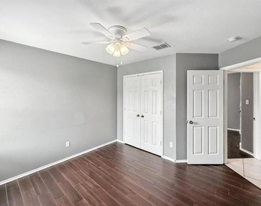 4720 Topaz Lane - Photo Thumbnail 32