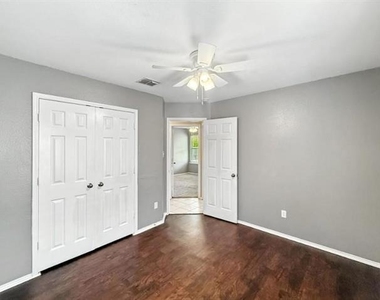 4720 Topaz Lane - Photo Thumbnail 30