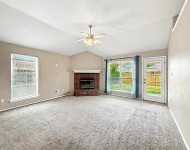 4720 Topaz Lane - Photo Thumbnail 7
