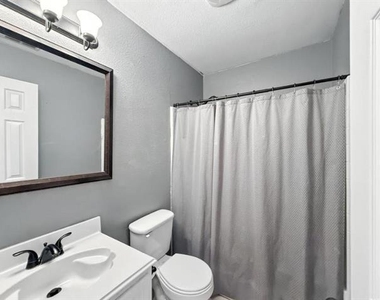 4720 Topaz Lane - Photo Thumbnail 26