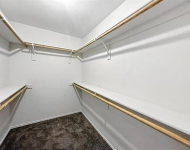 4720 Topaz Lane - Photo Thumbnail 25