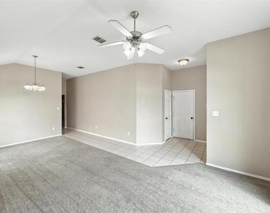 4720 Topaz Lane - Photo Thumbnail 4