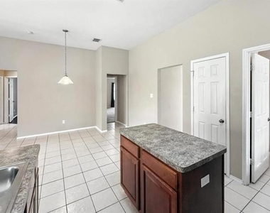 4720 Topaz Lane - Photo Thumbnail 18