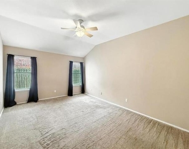 4720 Topaz Lane - Photo Thumbnail 20