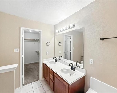 4720 Topaz Lane - Photo Thumbnail 23