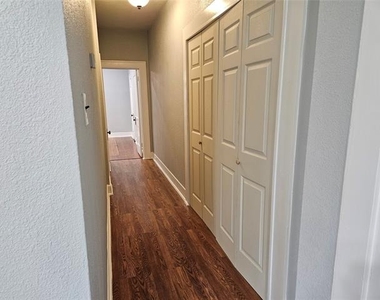 5311 Richard Avenue - Photo Thumbnail 9