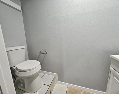 5311 Richard Avenue - Photo Thumbnail 17