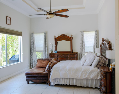 10122 Oak Meadow Lane - Photo Thumbnail 13