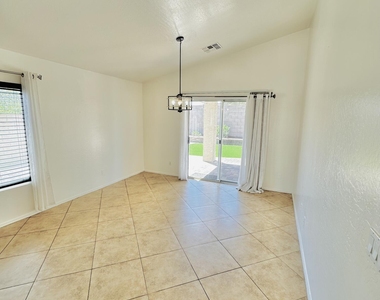 192 N 222nd Drive - Photo Thumbnail 7