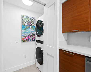 350 Se 2nd Street - Photo Thumbnail 10