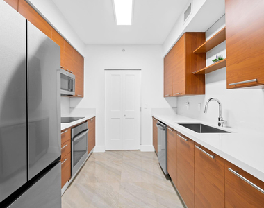 350 Se 2nd Street - Photo Thumbnail 8