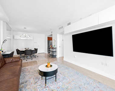 350 Se 2nd Street - Photo Thumbnail 7