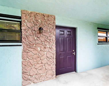 626 N Federal Highway - Photo Thumbnail 3