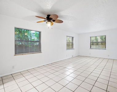 626 N Federal Highway - Photo Thumbnail 7
