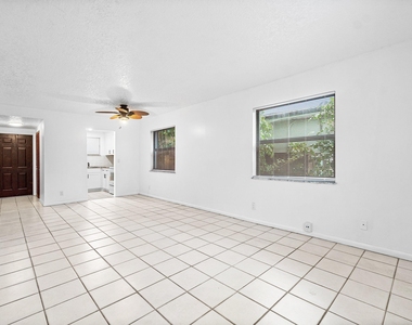 626 N Federal Highway - Photo Thumbnail 4