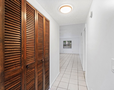626 N Federal Highway - Photo Thumbnail 17