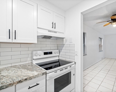 626 N Federal Highway - Photo Thumbnail 6