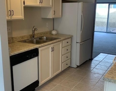 118 E Anderson Avenue - Photo Thumbnail 3