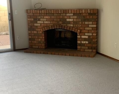 118 E Anderson Avenue - Photo Thumbnail 4