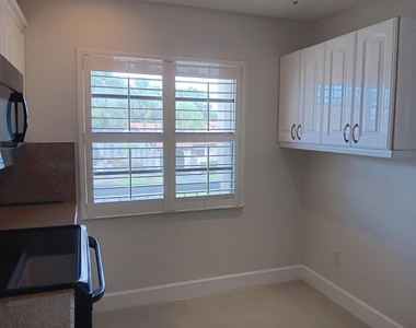 8045 Eastlake Drive - Photo Thumbnail 23