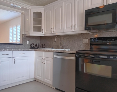 8045 Eastlake Drive - Photo Thumbnail 22