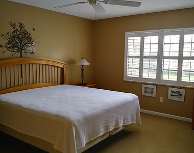 8045 Eastlake Drive - Photo Thumbnail 15