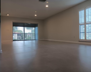 8045 Eastlake Drive - Photo Thumbnail 9