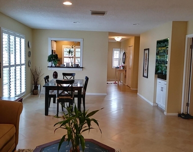 8045 Eastlake Drive - Photo Thumbnail 12